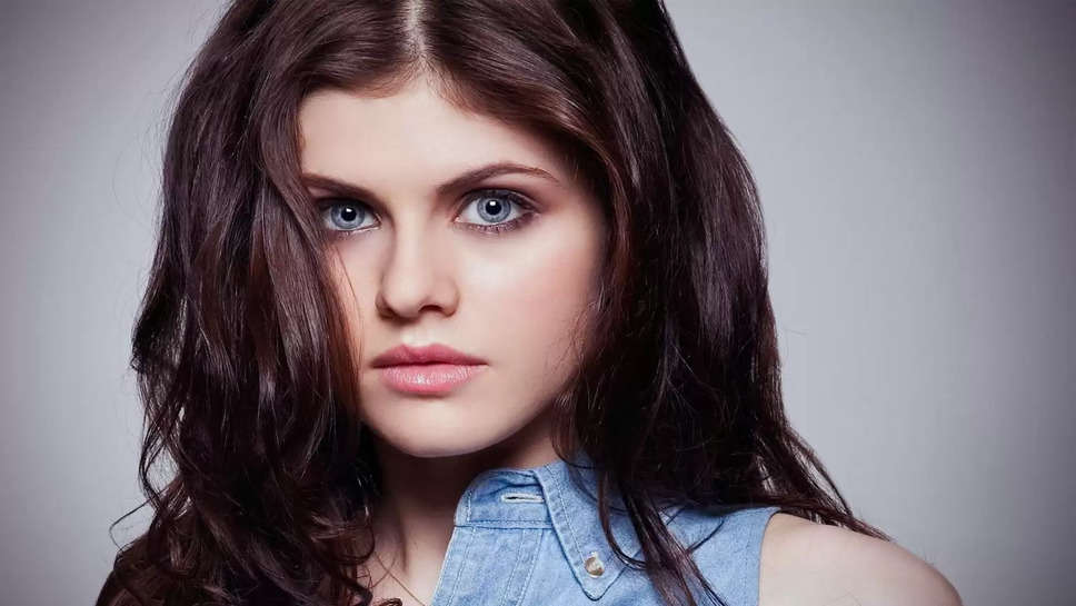 Whats So Special About Alexandra Daddario's Eyes?