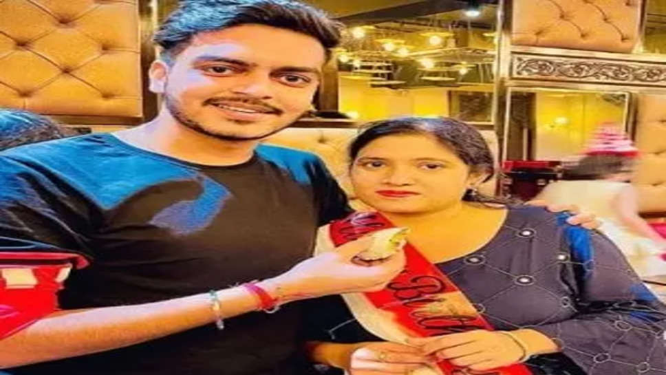 Rachit Rojha's Real Name, Wife, Income & Bio