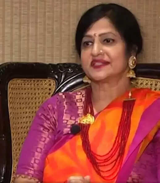 Jayamalini Net worth, Age, Wikipedia, Bio, Family In 2023