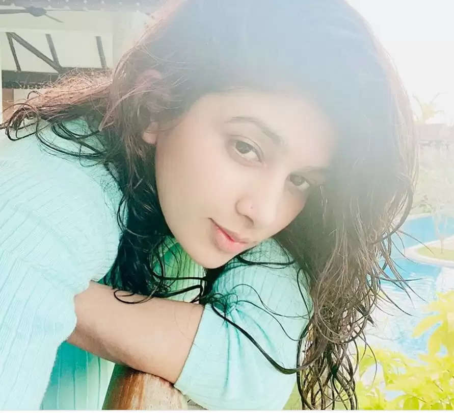 Isha Chhabra Age, Wiki, Instagram, Boyfriend, Family In 2023