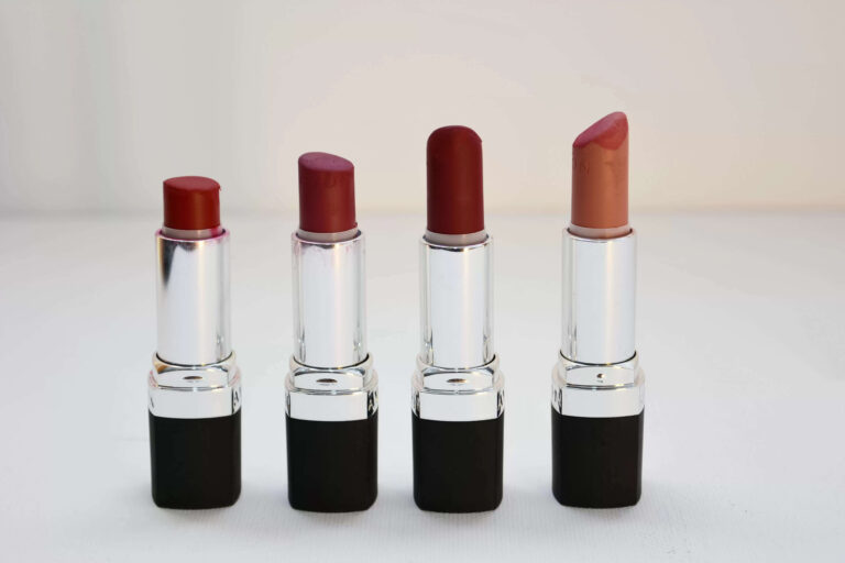 Top 10 Smudge Proof Lipsticks in 2022