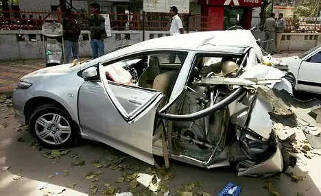 Throwback: When Actor Fardeen Khan Lost His Sister Sonia Sethia In A Car Crash