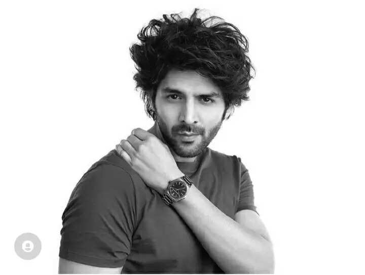 Kartik Aryan unveils First look of Anuraag Basu's Aashiqui 3