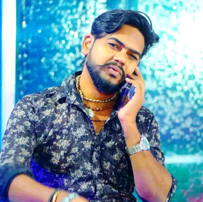 Vijay Chauhan's Bio, Net Worth, Family & Other Details