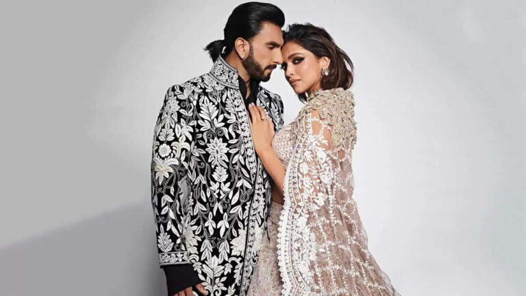 Deepika Padukone and Ranveer Singh put an end to rumours of their separation with flirty exchanges