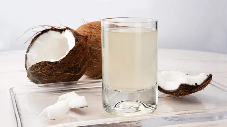 Healthy Benefits of Coconut Water