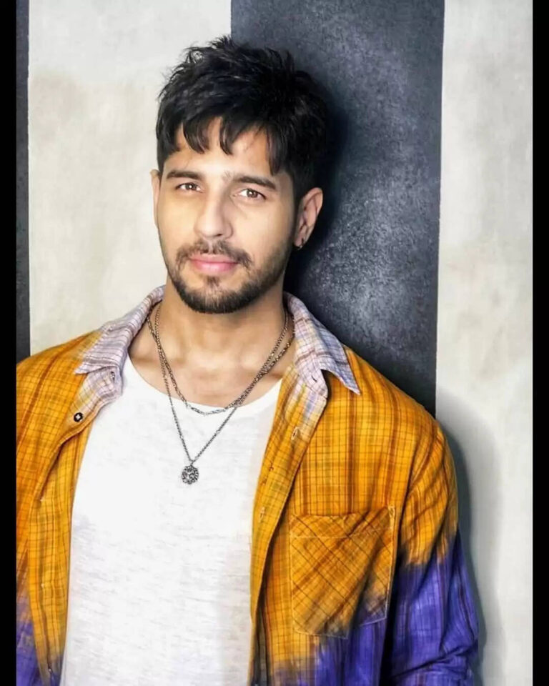 Rohit Shetty Returns To Indian Police Force Set After Injury; Sidharth Malhotra Calls Him ‘OG Action Master’