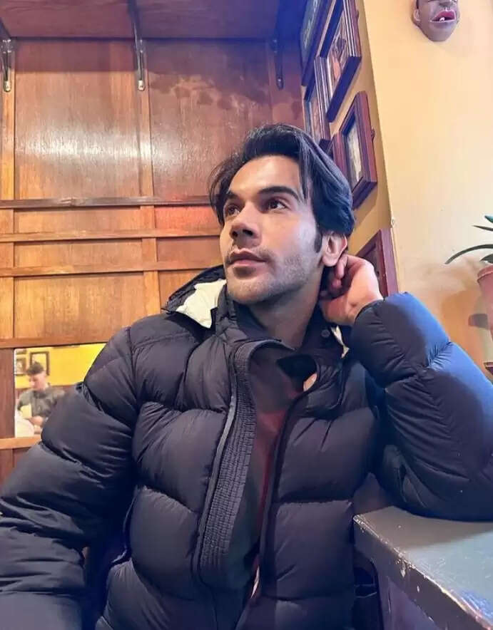 Rajkumar Rao Says There's No One Like Shah Rukh Khan; Shares His Review After Watching Pathaan