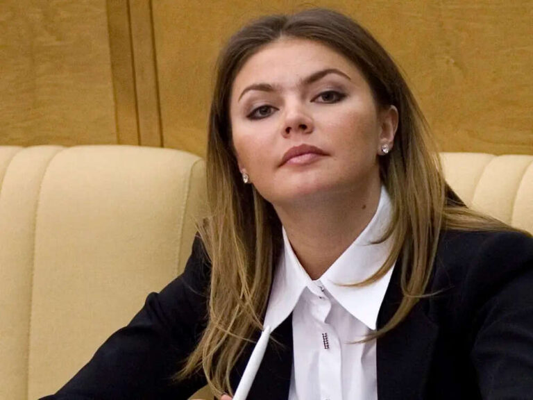 Top 10 Most Beautiful Female Politicians in the World