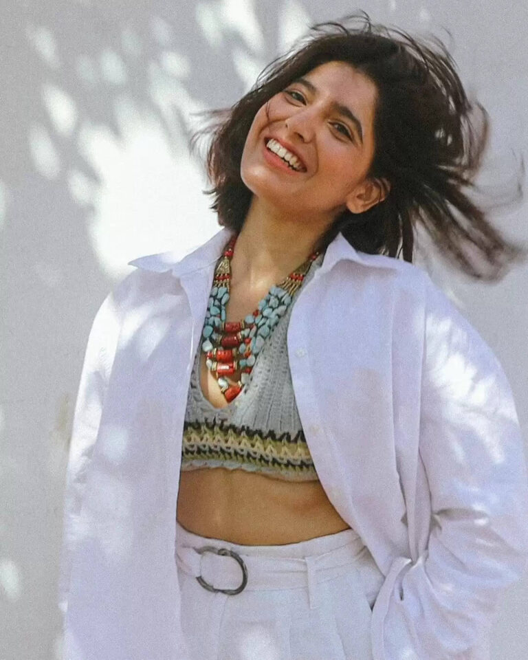 Youtuber Shruti Shiva Earns More Than Her IAS Husband! Deatils Inside