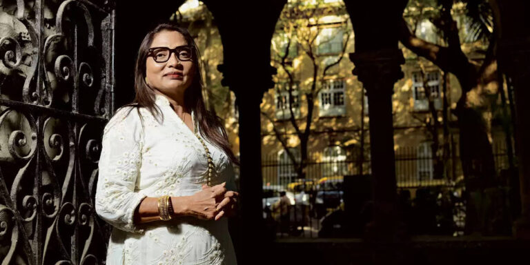 Inspiring Story Of Kalpana Saroj - CEO of Kamani Tubes