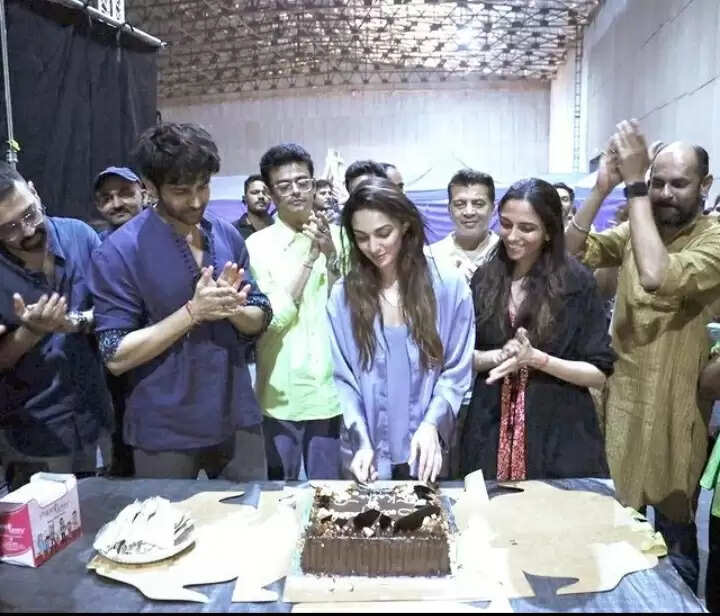 Kiara Advani Celebrates The Completion Of Satyaprem Ki Katha