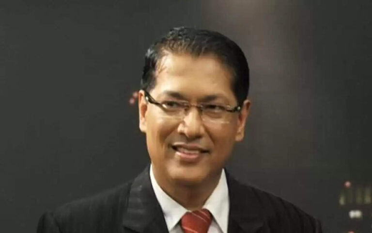 Taran Adarsh Expresses His Desire To See Hrithik Roshan In More Films ; Says , "Maybe He Has His Reasons For Doing Limited Films"