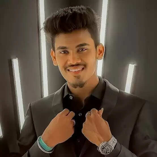 Mabu Crush Age, Birthday, Girlfriend, Net Worth, Biography, Wiki