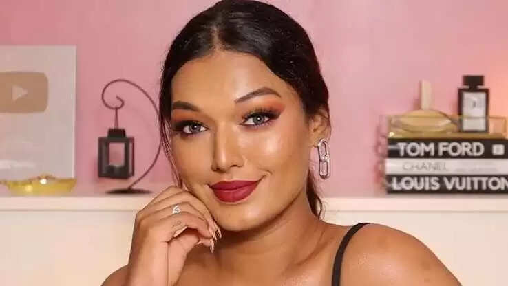 YouTuber Sara Sarosh Height, Husband, Biography, Instagram in 2023