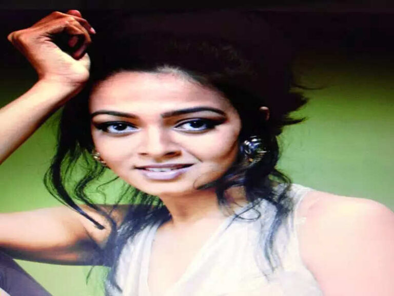 Pooja Lokesh Age, Height, Biography, Husband, Family Net Worth In 2023