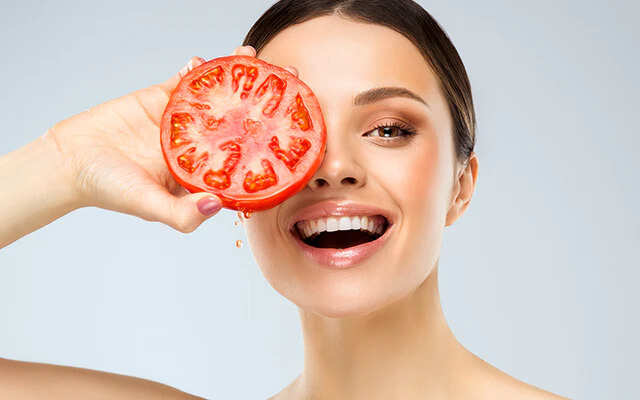 Top 10 Benefits Of Applying Tomato On Skin