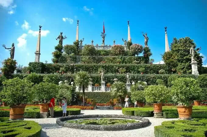 Top 15 Beautiful Gardens In India In 2023