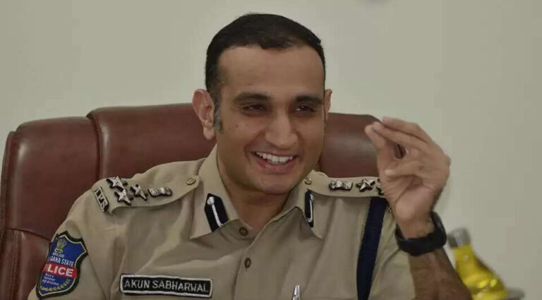 IAS Officer Akun sabharwal Wiki, Biography, Age, UPSC Rank