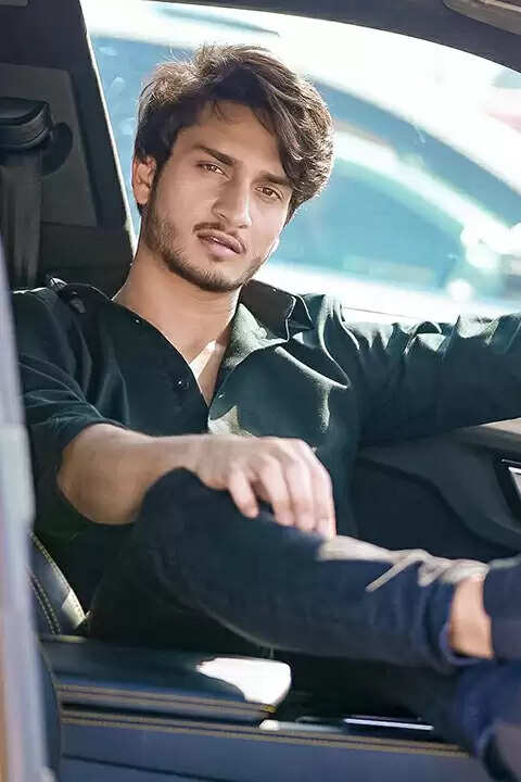 Junaid Malik Age, Height, Girlfriend, Biography, Income In 2023