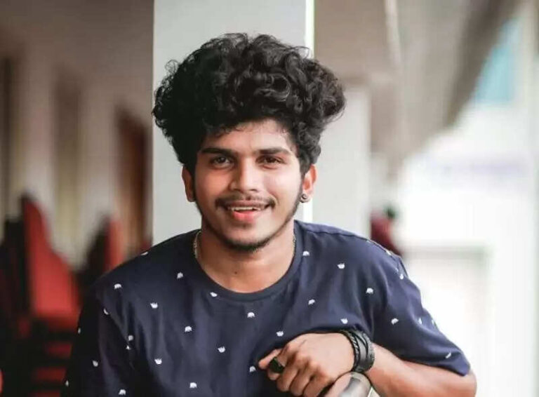 Fukru Krishnajeev TR Age, Height, Weight, Affairs, Wife, Biography