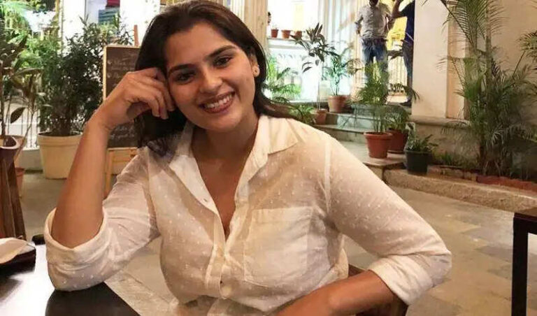 Kavya Kalyanram Age, Height, Husband, Father, Date Of Birth, Family