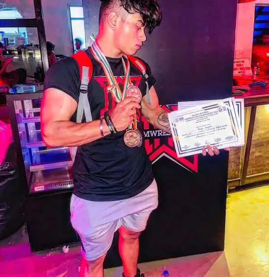 Aryan Kandari Age, Height, Date Of Birth, Caste, Biography