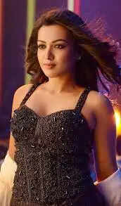 Catherine Tresa Age, Husband, Height, Biography, Net Worth, Movies