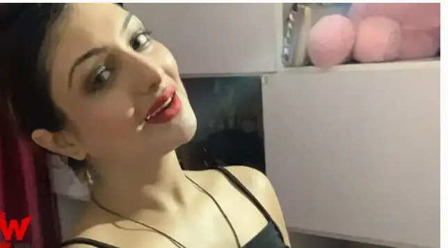 Khushi Mukherjee Age, Height, Weight, Wikipedia, Instagram