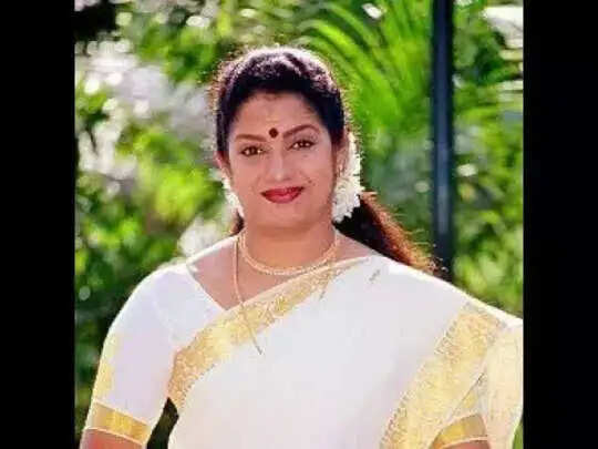 Maya Moushmi Age, Net Worth, Wikipedia, Height, Weight, Birthday