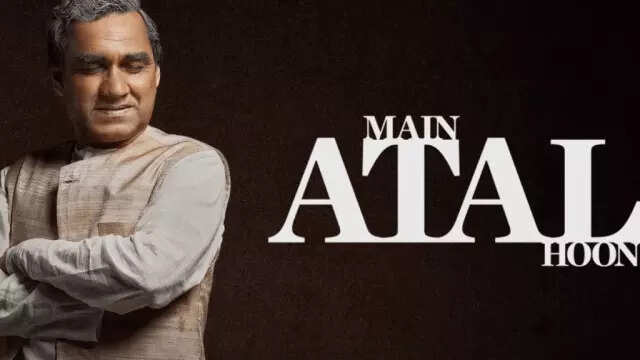 Main Atal Hoon Movie Review