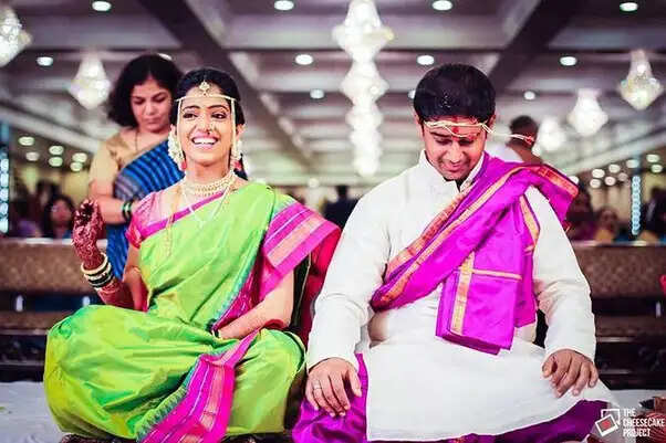 Traditional Dresses Of Men & Women In Maharashtra With Pics