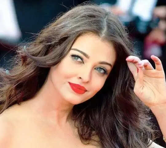 Aishwarya Rai Age, Wiki, Height, Weight, Boyfriend, Family, Biography