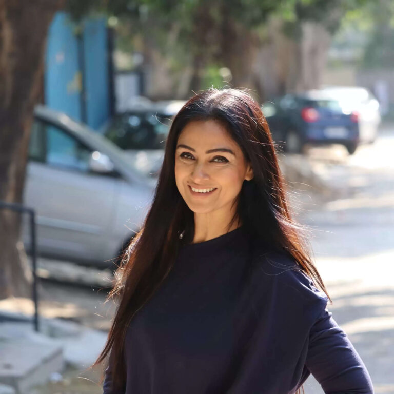 Simran (Actress) Age, Height, Weight, Affairs, Biography