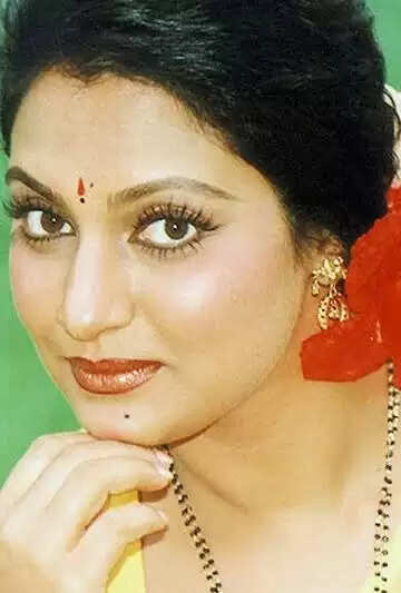Madhavi (Vijayalakshmi) Age, Height, Weight, Husband, Biography
