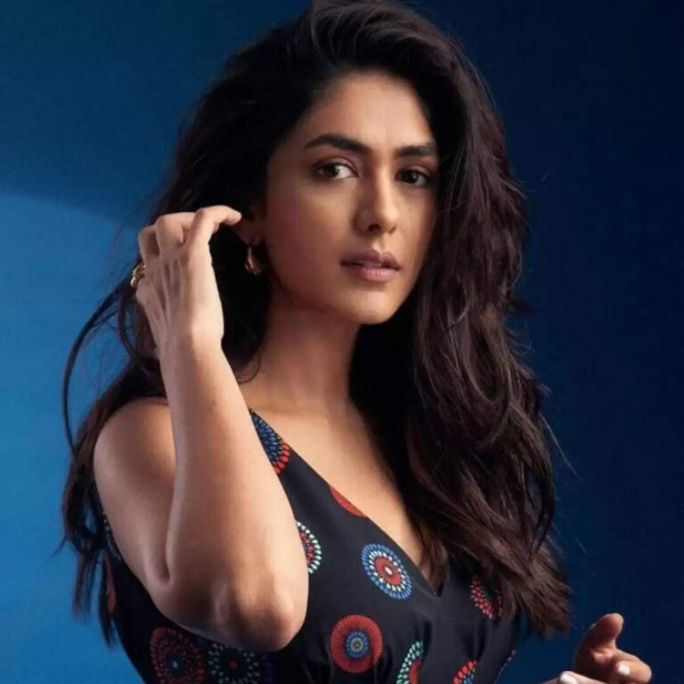 Mrunal Thakur Talked About Her Lowest Days!!