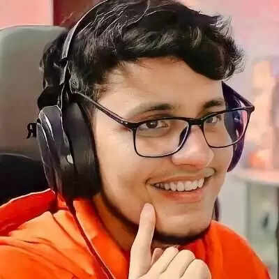 Nischay Malhan Wikipedia, Age Family, YouTube Channel, Biography