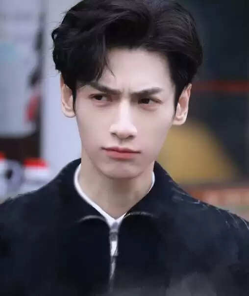 Do You Know Who Is Luo Yunxi Girlfriend ?