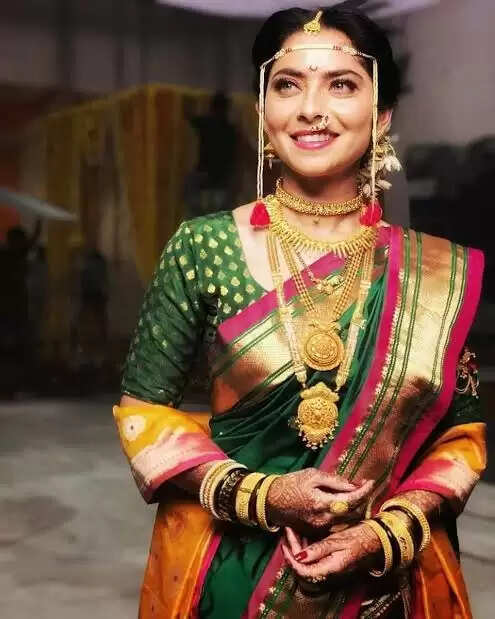 Top 5 Popular Sarees From Maharashtra In 2024