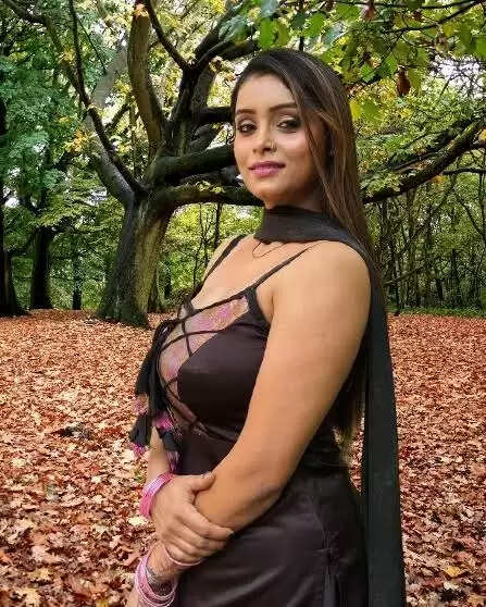 Priyanka Chaurasia Age, Web Series List, Boyfriend, Instagram, Biography