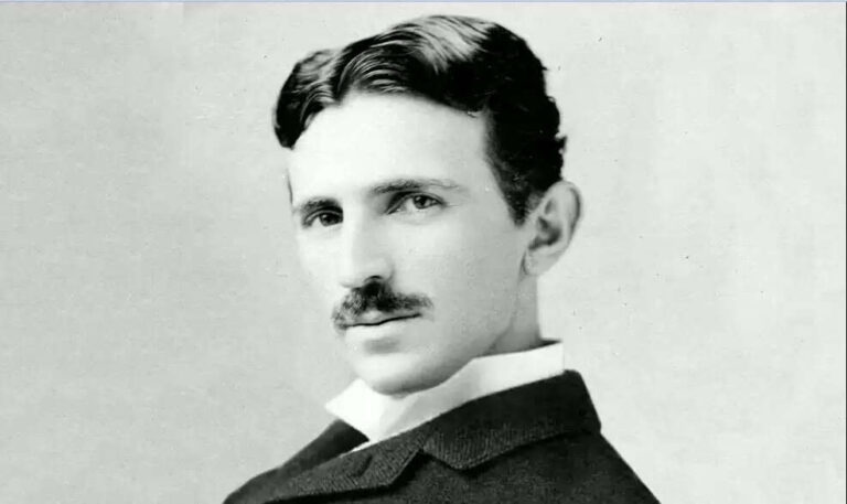 Top 10 Greatest Men Of All Time Till 2024