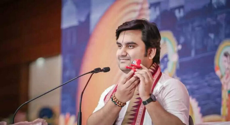 Shri Indresh Upadhyay Biography, Height, Age, Profession, Family