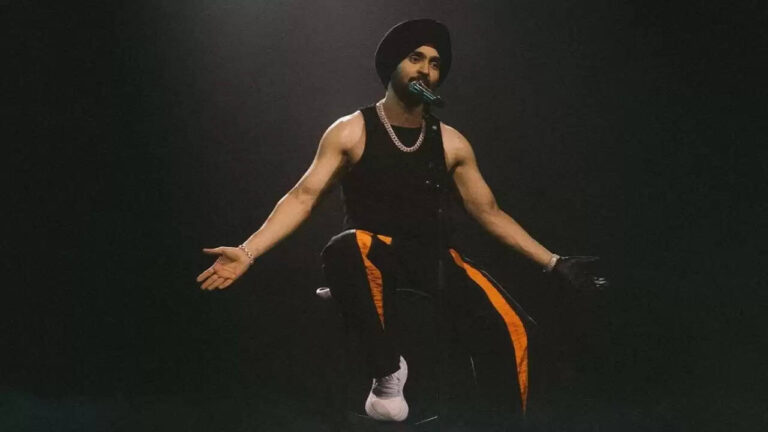 This Is How Diljit Dosanjh Reacted After Being Hit By Phone During Concert!!!