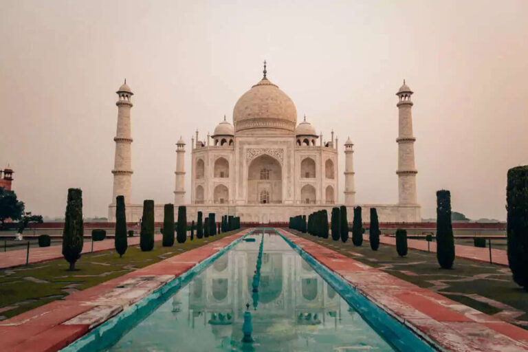 Know About Taj Mahal Quotes And Captions For Trip
