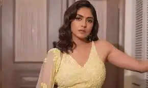 This Is Why Mrunal Thakur Got Offended By A Fan!!!