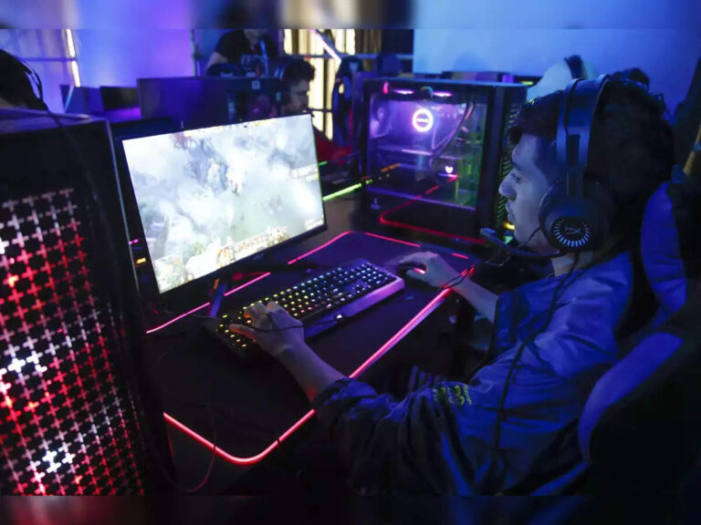 Know About Esports in India in 2024