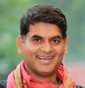 Saurabh Dwivedi Age, Wife, The Lallantop, Net worth, Biography