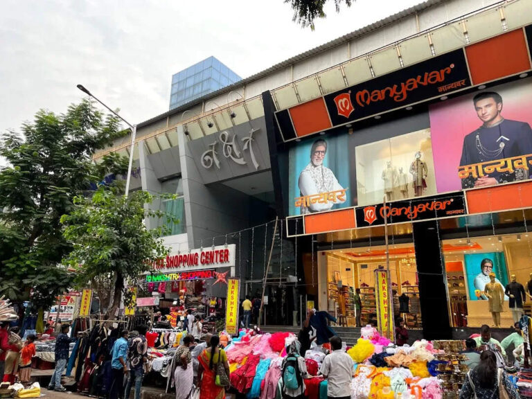 Top 5 Malls In Bandra For Shopping