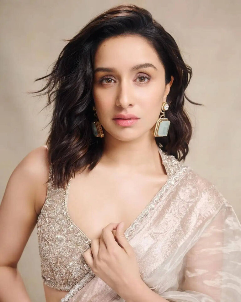 Shraddha Kapoor Revealed A Hilarious Detail About People With Big Foreheads!!!