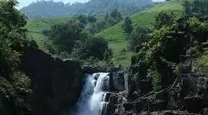 Top 10 Famous Waterfalls Near Rajpipla